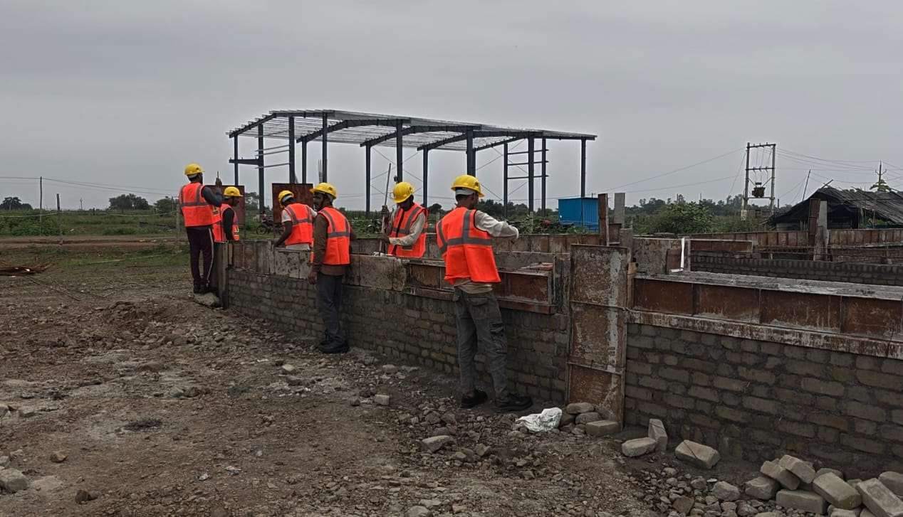 The team on site at the Guna plant project